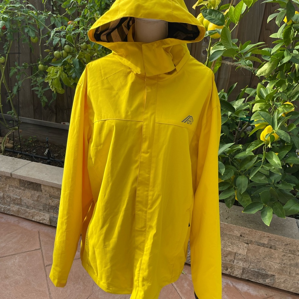 OTU XL Yellow Hooded windbreaker Jacket